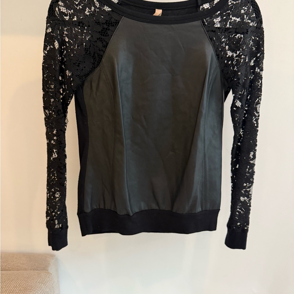 Bailey 44 Black Lace Sleeve Sweatshirt
